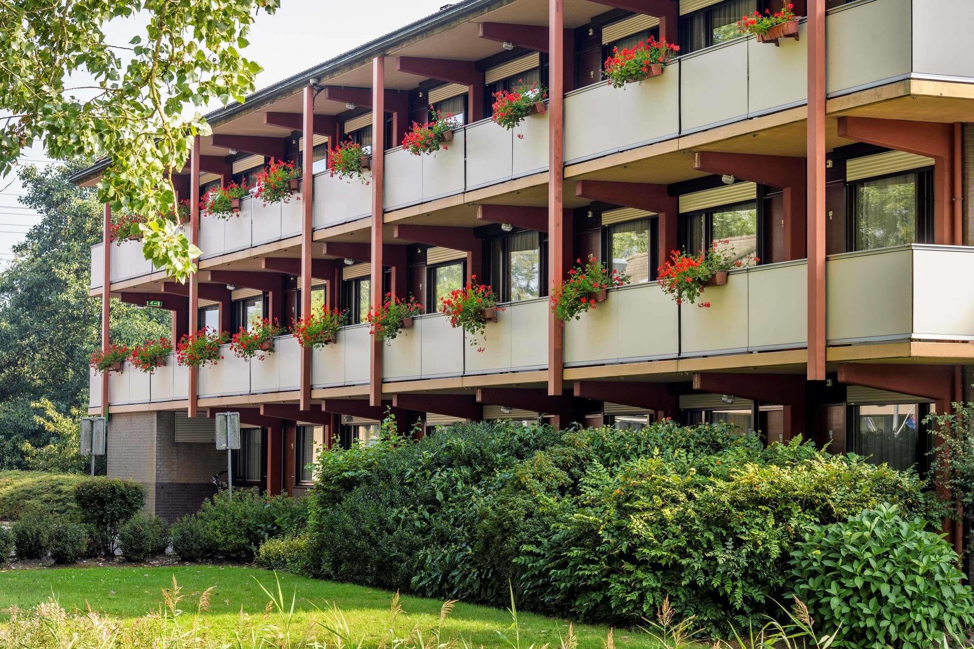 Campanile Hotel & Restaurant Леэварден Экстерьер фото